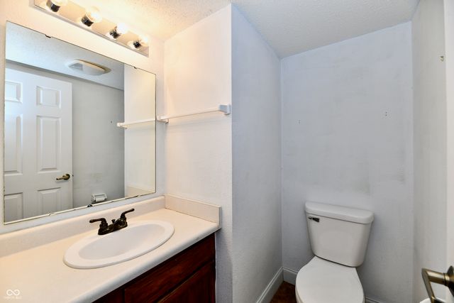 5315 Manning Road, Indianapolis, IN 46228