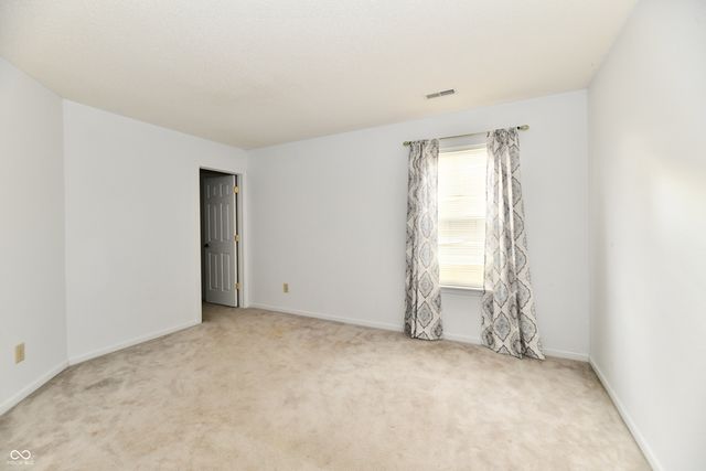 5315 Manning Road, Indianapolis, IN 46228