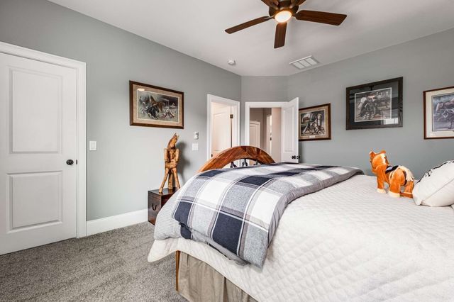 4728 Woodrow Pl, Arrington, TN 37014