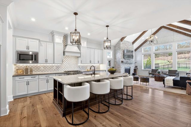 4728 Woodrow Pl, Arrington, TN 37014