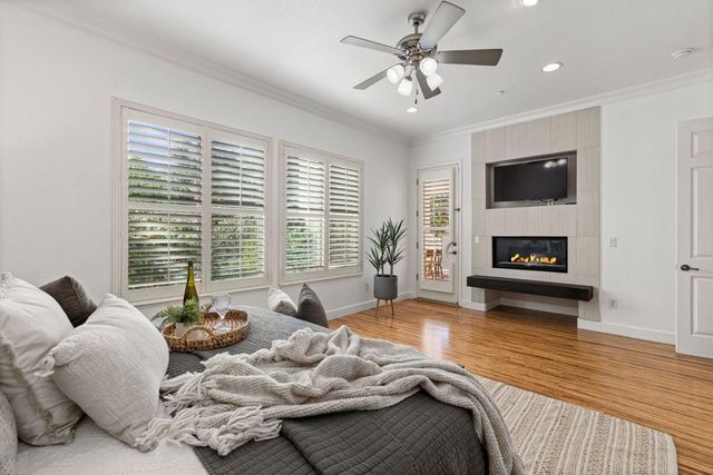 430 Woodhaven Pl, West Sacramento, CA 95605