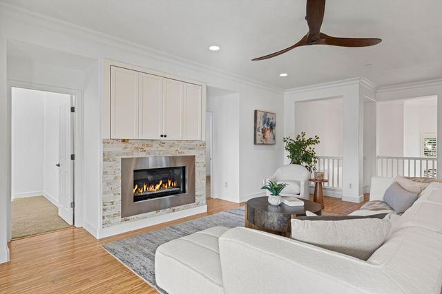 430 Woodhaven Pl, West Sacramento, CA 95605