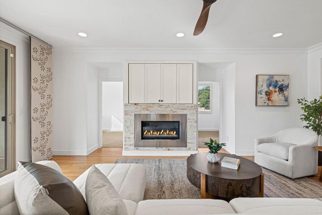 430 Woodhaven Pl, West Sacramento, CA 95605