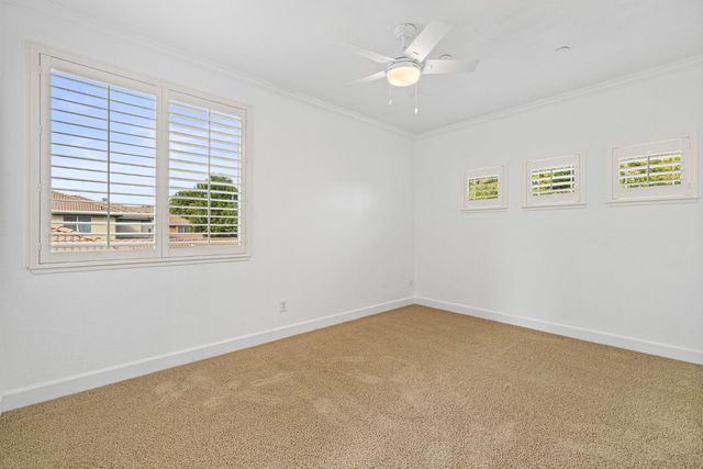 430 Woodhaven Pl, West Sacramento, CA 95605