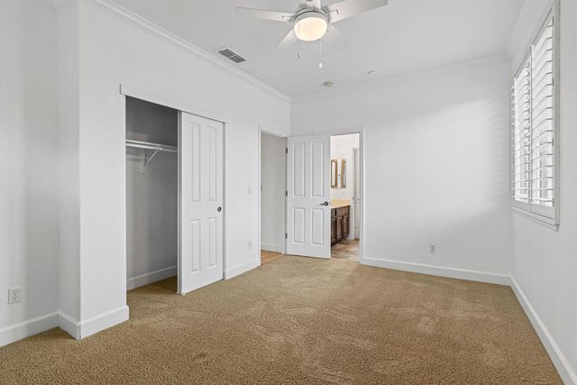 430 Woodhaven Pl, West Sacramento, CA 95605