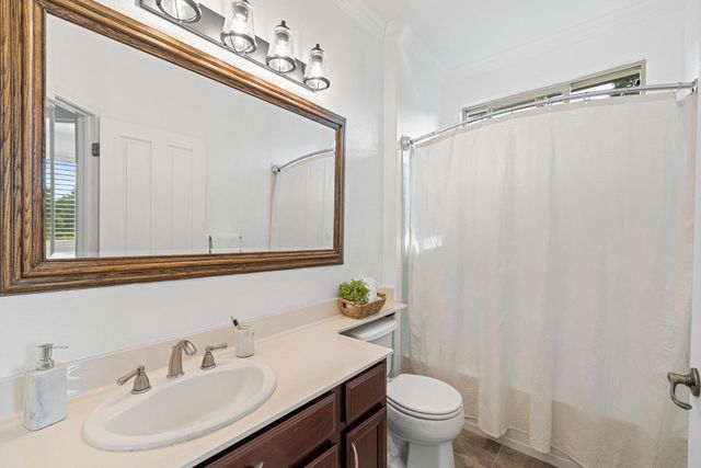 430 Woodhaven Pl, West Sacramento, CA 95605