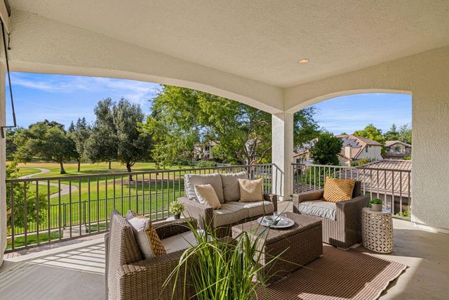 430 Woodhaven Pl, West Sacramento, CA 95605