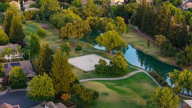 430 Woodhaven Pl, West Sacramento, CA 95605