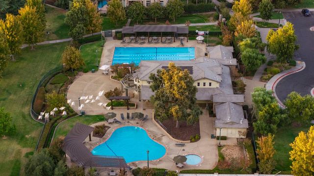 430 Woodhaven Pl, West Sacramento, CA 95605