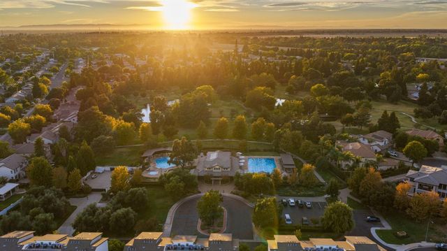 430 Woodhaven Pl, West Sacramento, CA 95605