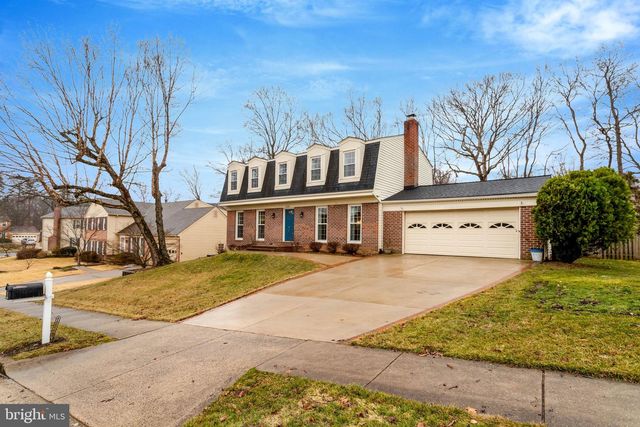 8705 SIDE SADDLE RD, Springfield, VA 22152