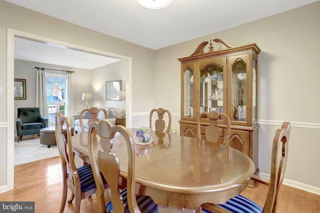 8705 SIDE SADDLE RD, Springfield, VA 22152