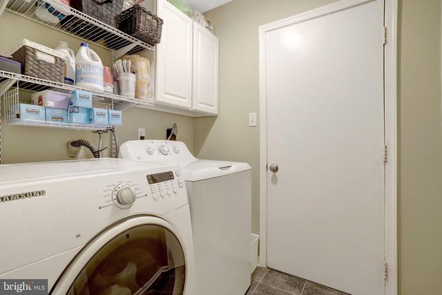 8705 SIDE SADDLE RD, Springfield, VA 22152