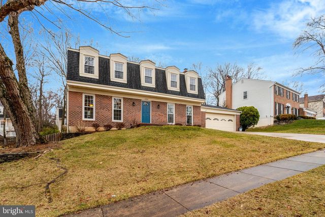 8705 SIDE SADDLE RD, Springfield, VA 22152