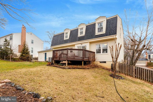 8705 SIDE SADDLE RD, Springfield, VA 22152