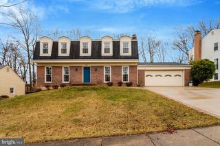 8705 SIDE SADDLE RD, Springfield, VA 22152