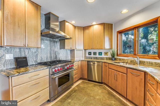 245 LONG POINT RD, Crownsville, MD 21032