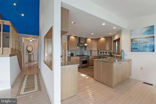 245 LONG POINT RD, Crownsville, MD 21032