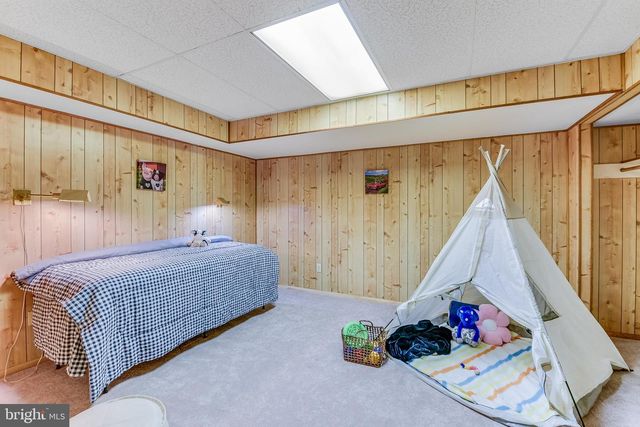 245 LONG POINT RD, Crownsville, MD 21032