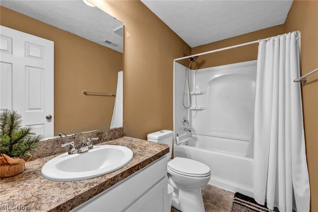 9087 Ichabod Drive, North Ridgeville, OH 44039