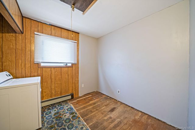 2711 Connecticut Avenue, Medford, NY 11763