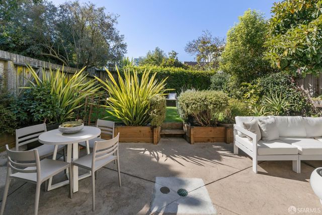 2560 Bryant Street, San Francisco, CA 94110