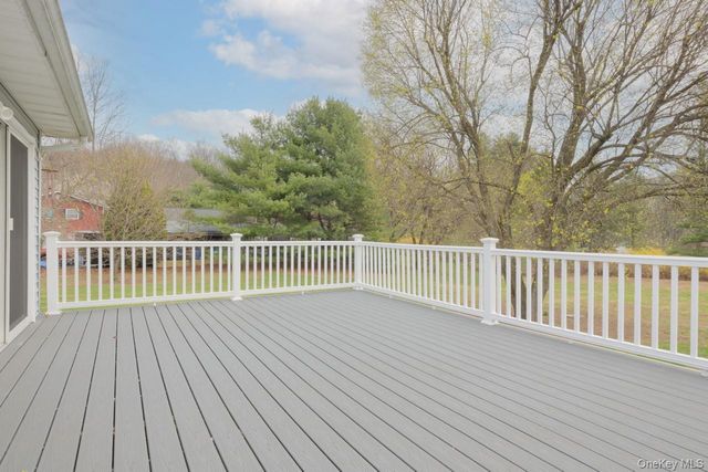 27 Monaco Drive, Hopewell Junction, NY 12533