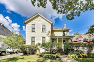 214 W Fremont Street, Arlington Heights, IL 60004