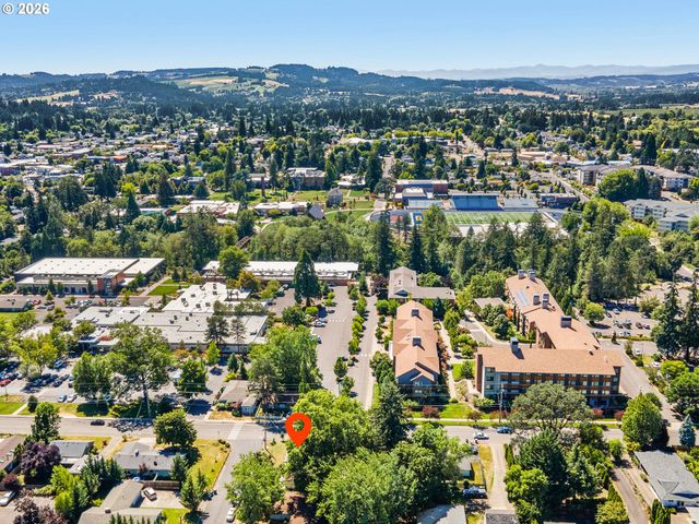 1801 E LAUREL Dr, Newberg, OR 97132