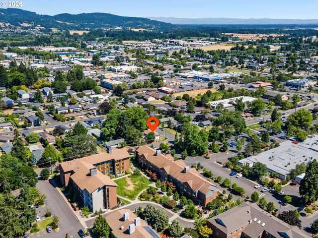 1801 E LAUREL Dr, Newberg, OR 97132