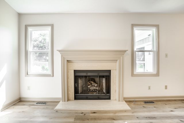1667 Park Castle Way, Indianapolis, IN 46229