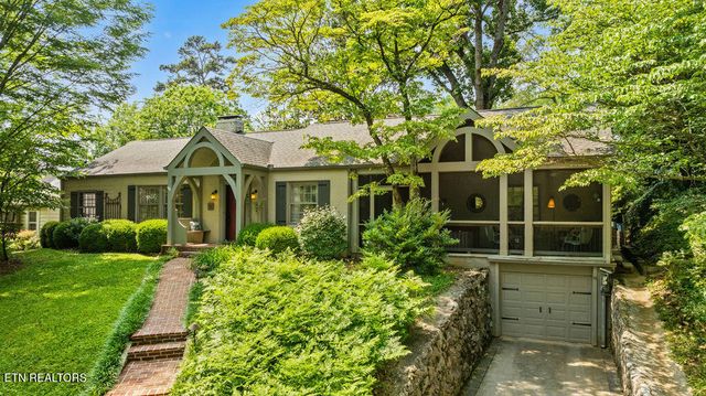 119 NW Greenbrier Drive, Knoxville, TN 37919