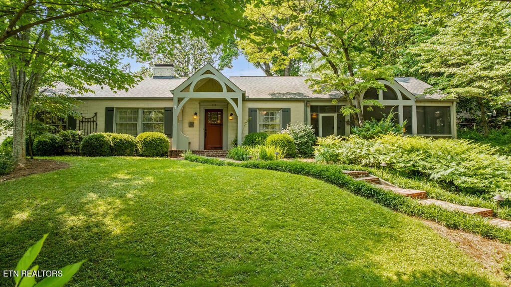 119 NW Greenbrier Drive, Knoxville, TN 37919