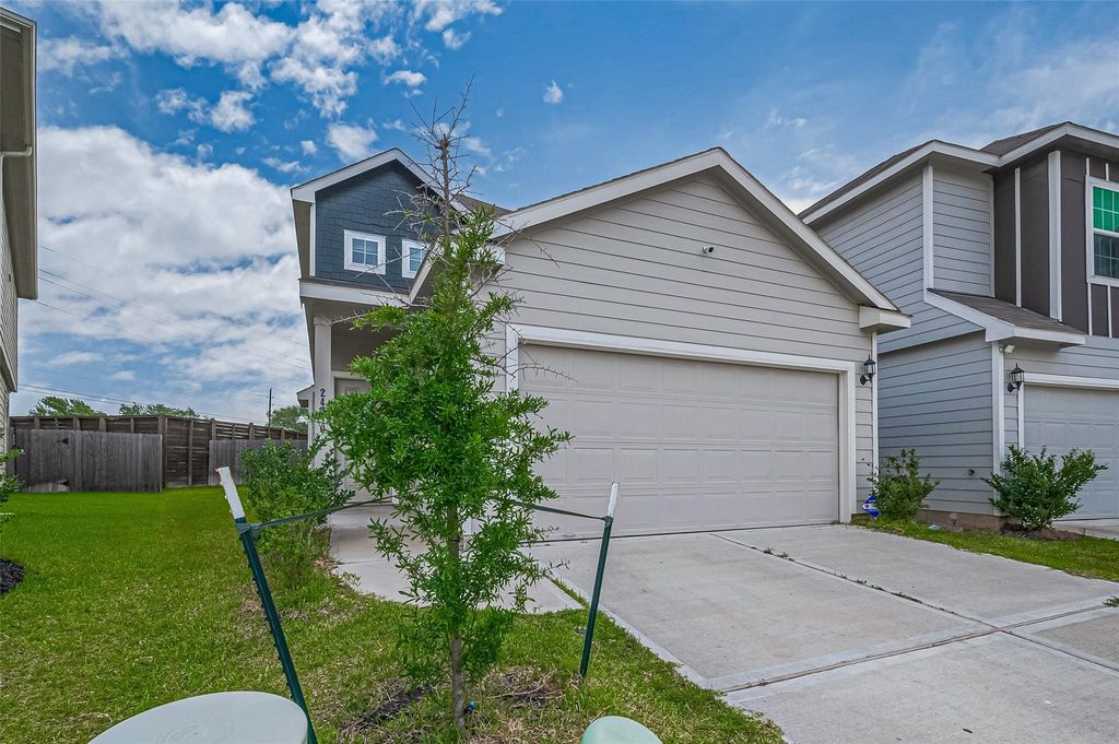 24710 Landolfi Drive, Katy, TX 77493