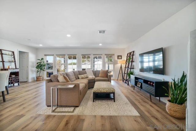 16850 Bellota Dr, San Diego, CA 92128