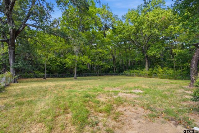 2802 Calloway Rd., Tyler, TX 75707