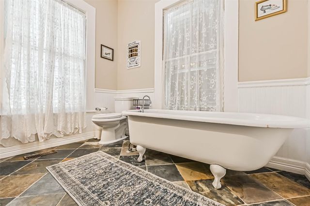 1021 35th Street Street, Galveston, TX 77550