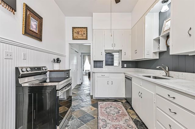 1021 35th Street Street, Galveston, TX 77550