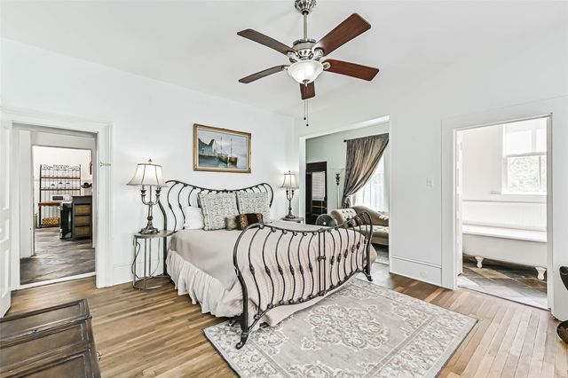 1021 35th Street Street, Galveston, TX 77550