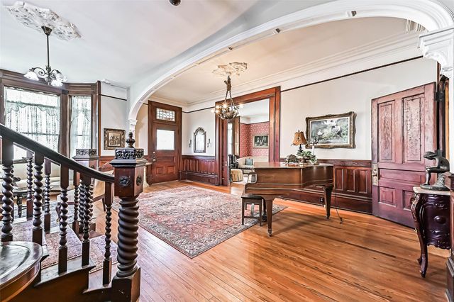 1021 35th Street Street, Galveston, TX 77550