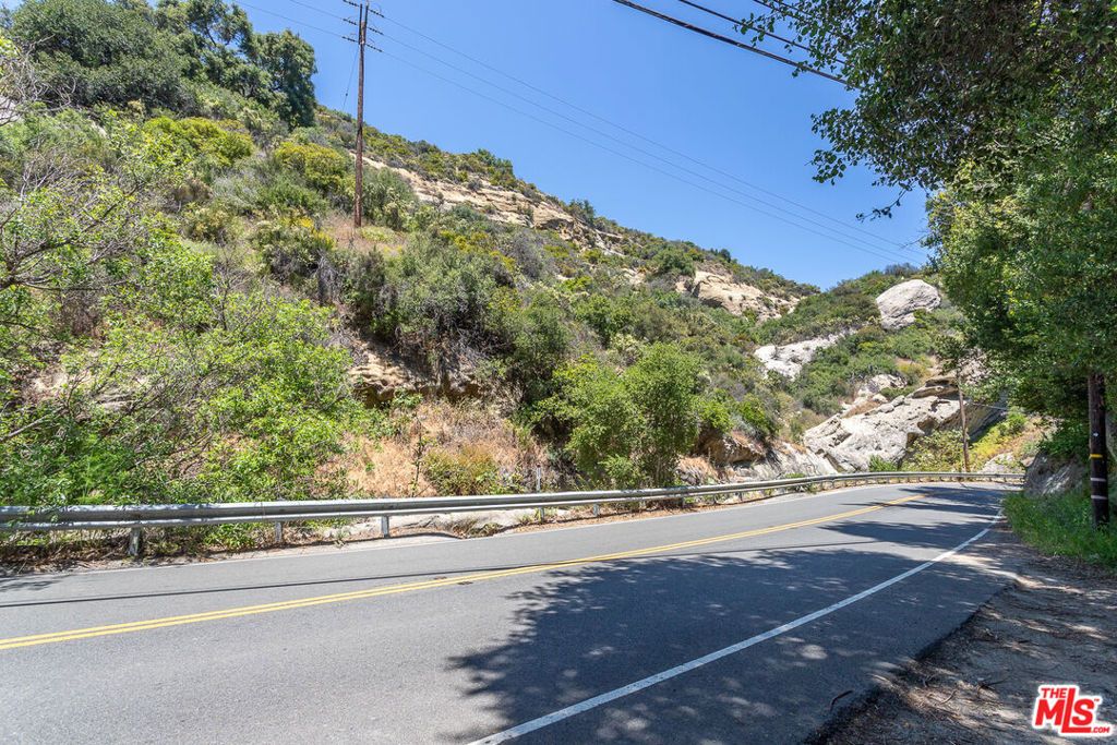 996 Old Topanga, Topanga, CA 90290