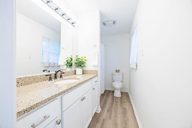 1210 Katy Ln Lane, Westlake, LA 70669