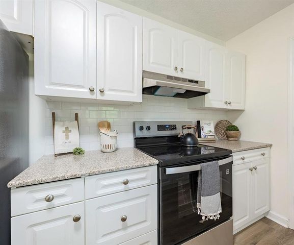 1210 Katy Ln Lane, Westlake, LA 70669