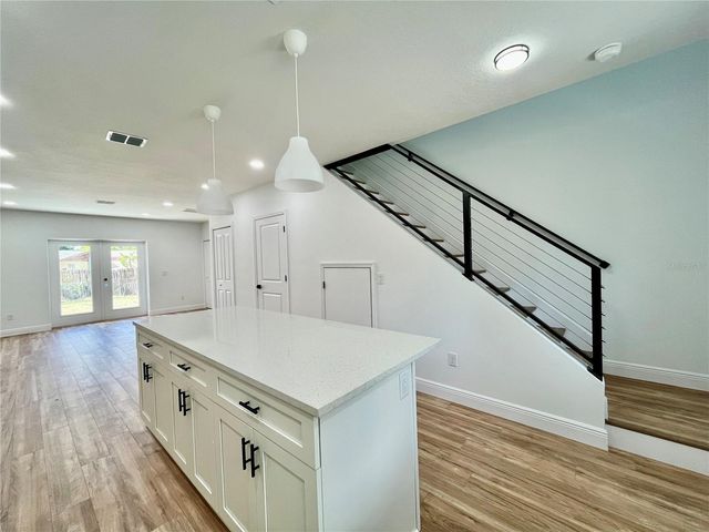 8112 N GREENWOOD AVENUE, Tampa, FL 33604