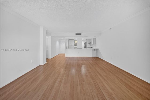 8045 SW 107th Ave 203, Miami, FL 33173