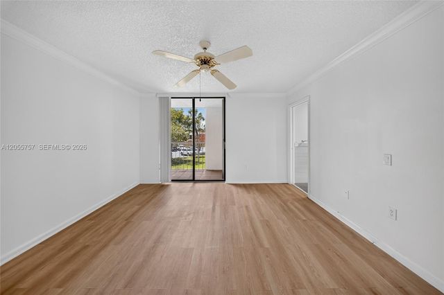 8045 SW 107th Ave 203, Miami, FL 33173