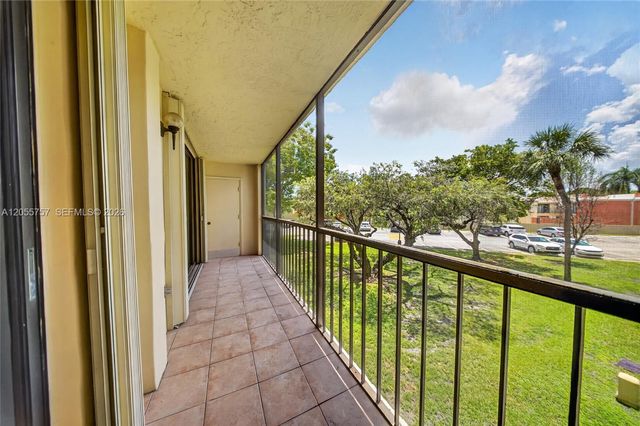 8045 SW 107th Ave 203, Miami, FL 33173