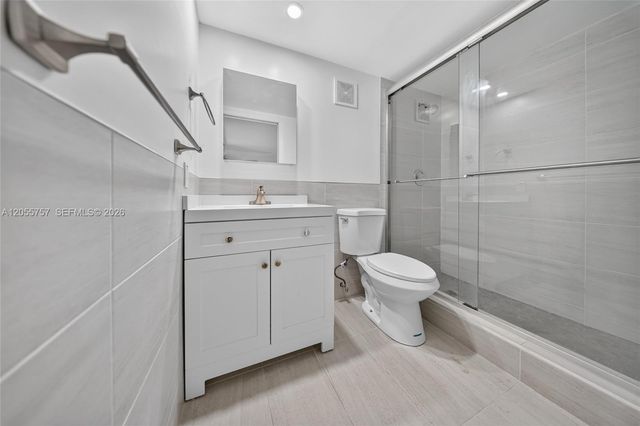 8045 SW 107th Ave 203, Miami, FL 33173