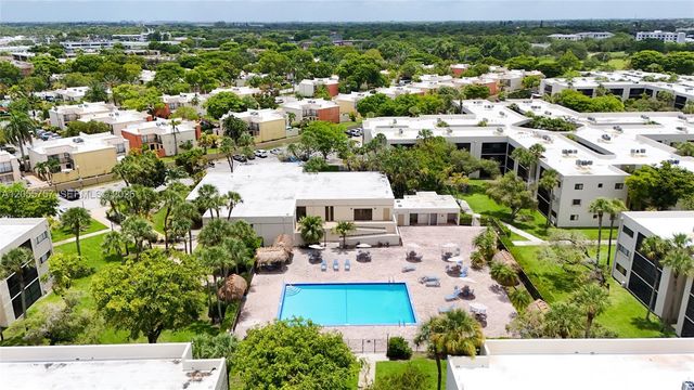 8045 SW 107th Ave 203, Miami, FL 33173
