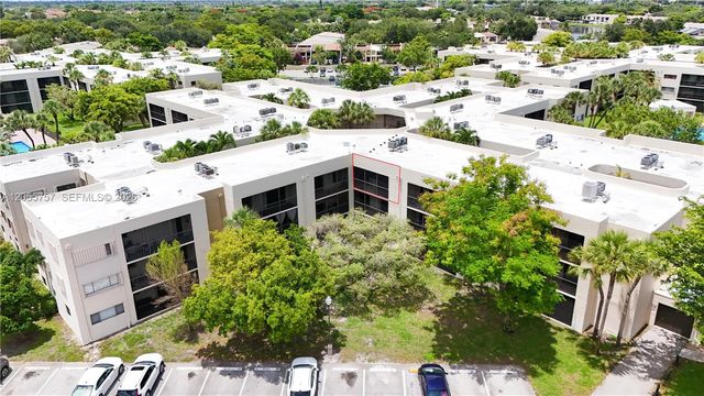 8045 SW 107th Ave 203, Miami, FL 33173